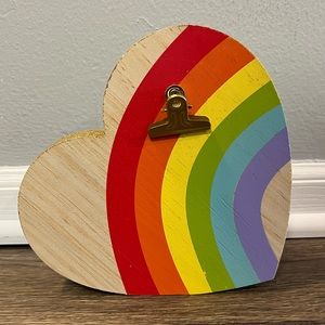 NEW Rainbow Heart Photo Clip Table Decor
